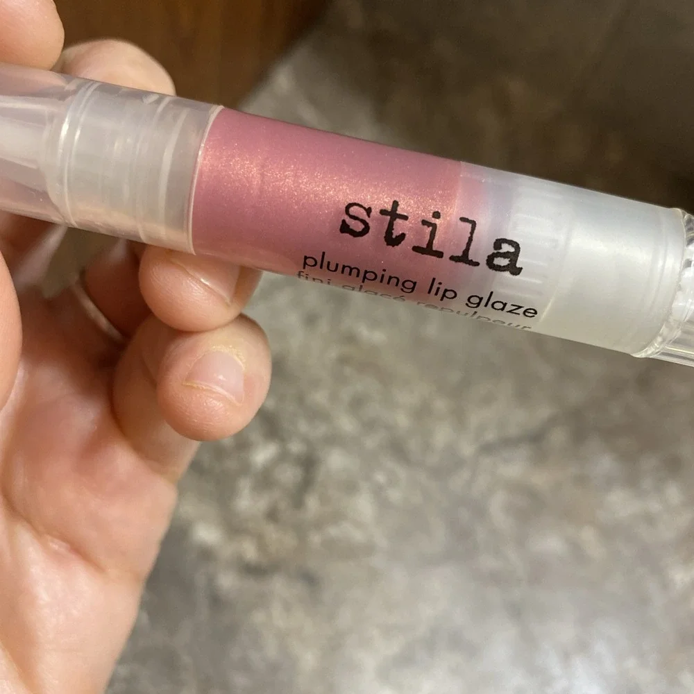 STILA Plumping Lip Glaze Cherry Mint‎ #02 - 0.08 oz Lip Gloss